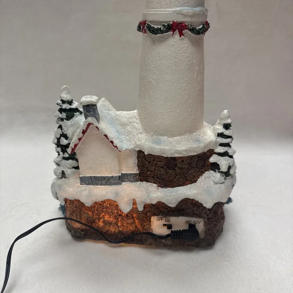 Holiday Lighthouse 14